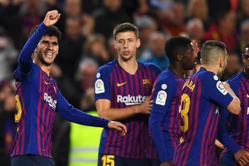  举重夜战：滇池天虎队鏖战天山霹雳队，速度优势明显冲刺阶段不容有失