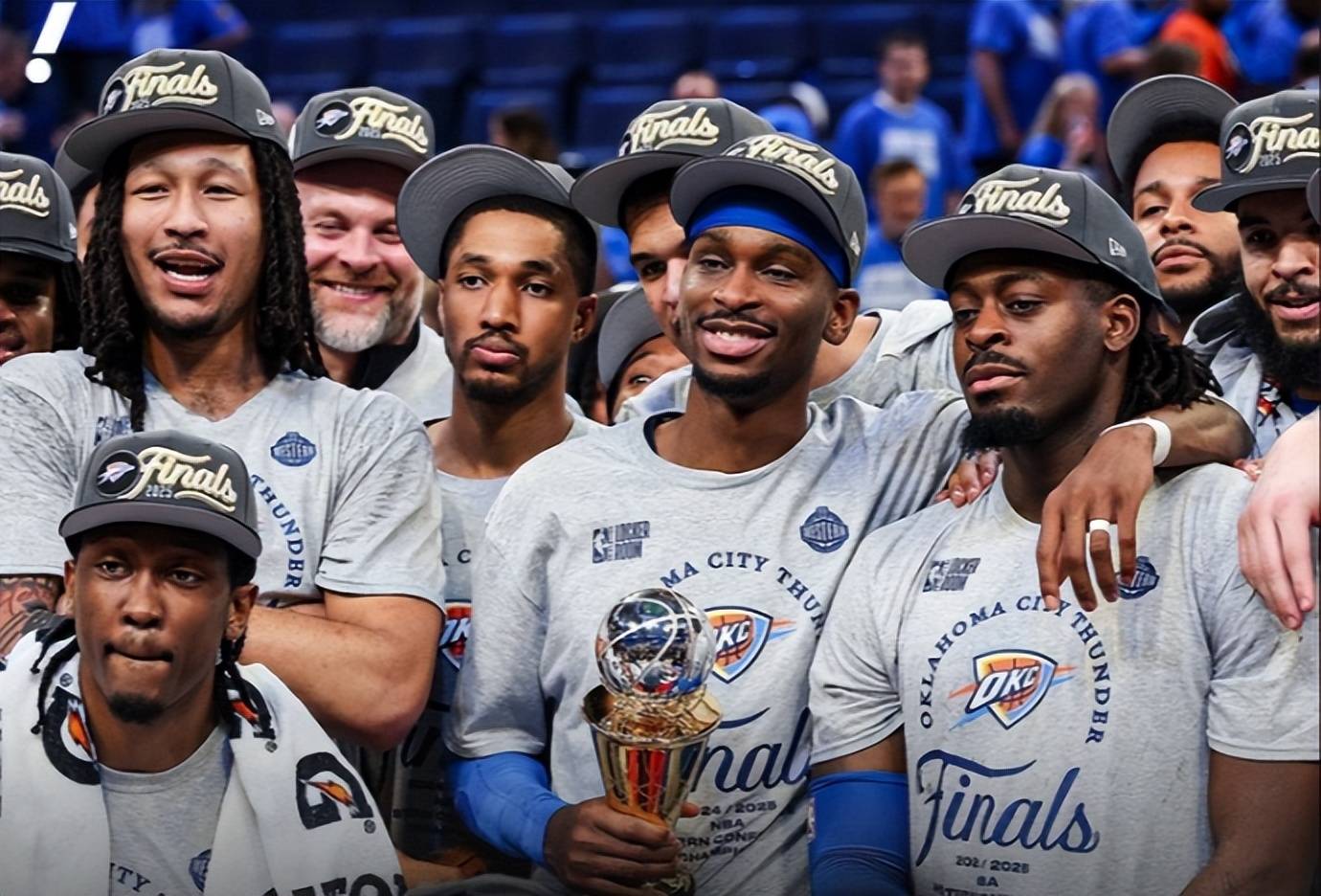  赛前瓦伦西亚备战NBA季后赛，门线救险细节曝光，气氛紧张，高层口径保持一致